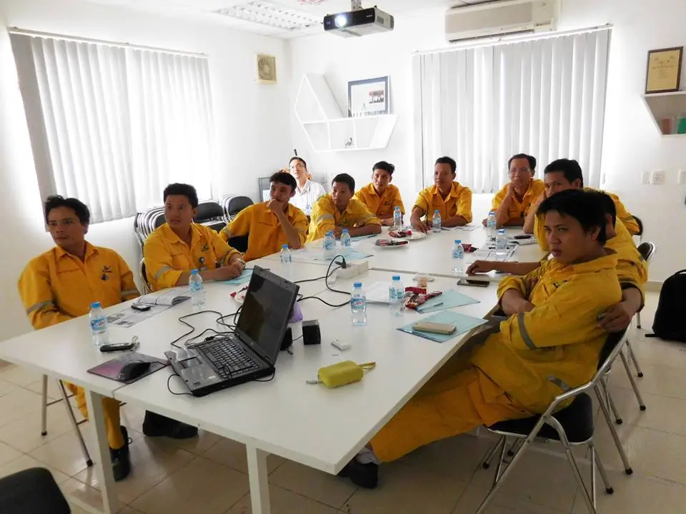 <p style="text-align: center;"><strong>HUẤN LUYỆN TRỰC TUYẾN</strong></p>